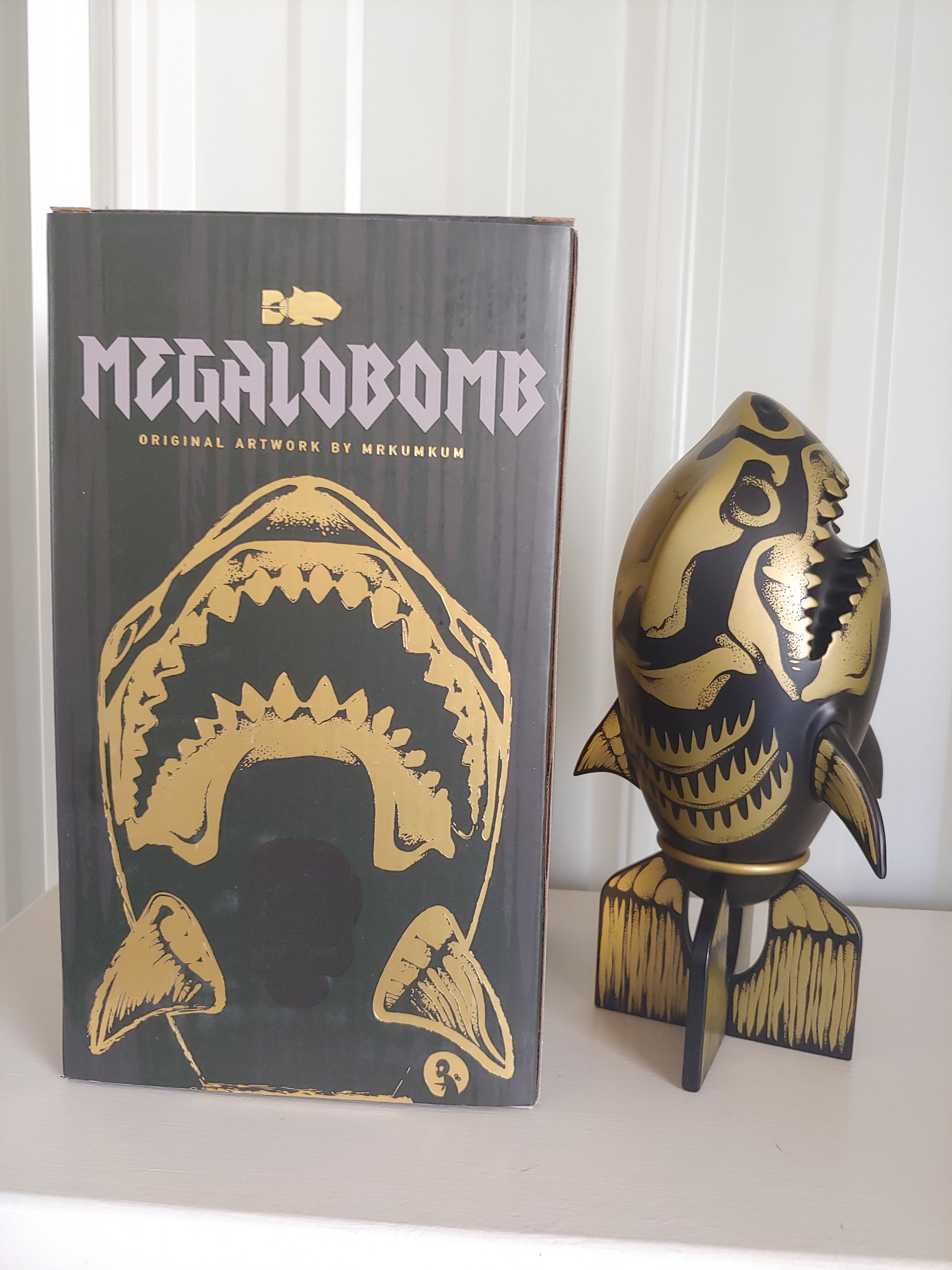 Megalobomb OG by Mr. Kum Kum x Martian Toys 8